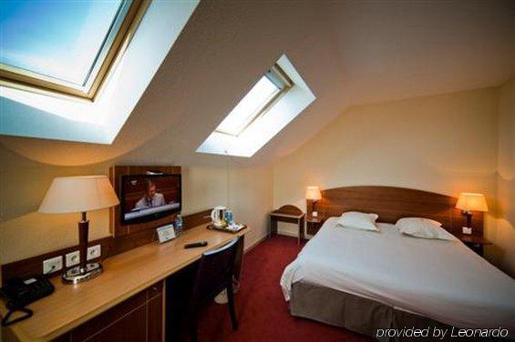 Ibis Styles Clermont-Ferrand Aeroport Hotel Szoba fotó