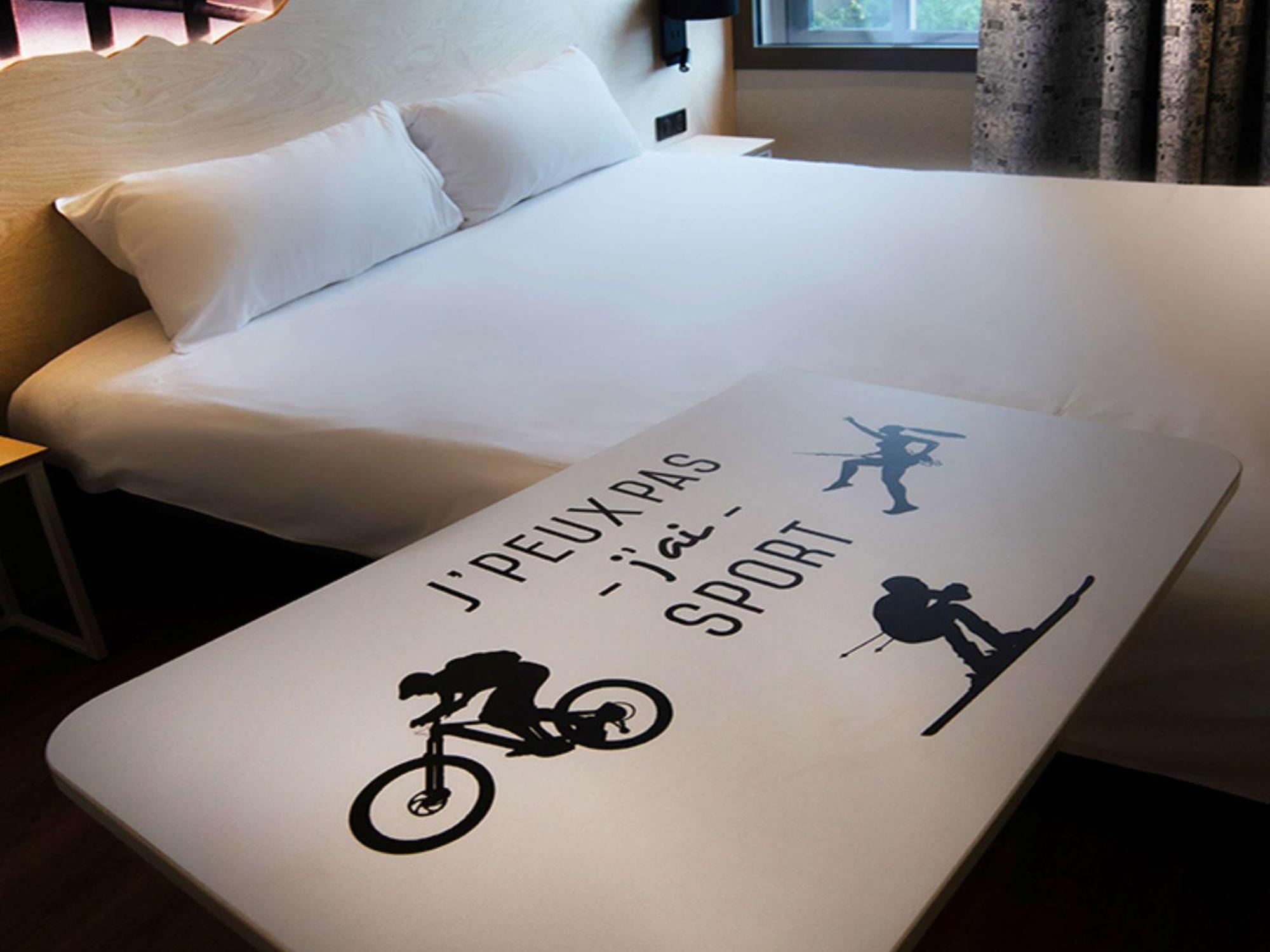 Ibis Styles Clermont-Ferrand Aeroport Hotel Kültér fotó