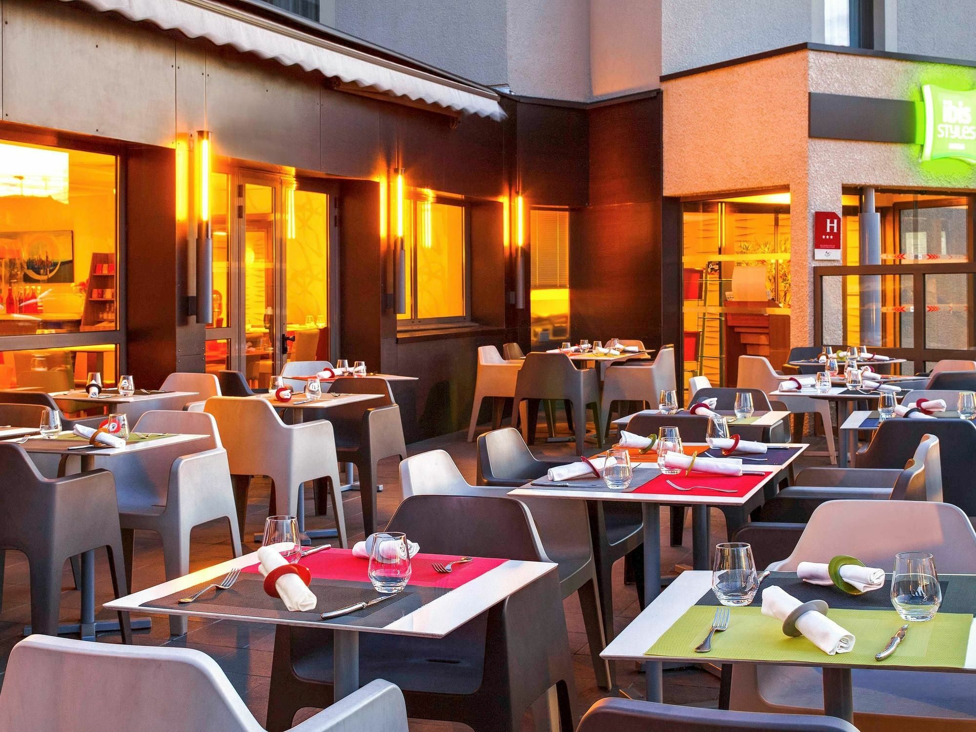 Ibis Styles Clermont-Ferrand Aeroport Hotel Kültér fotó